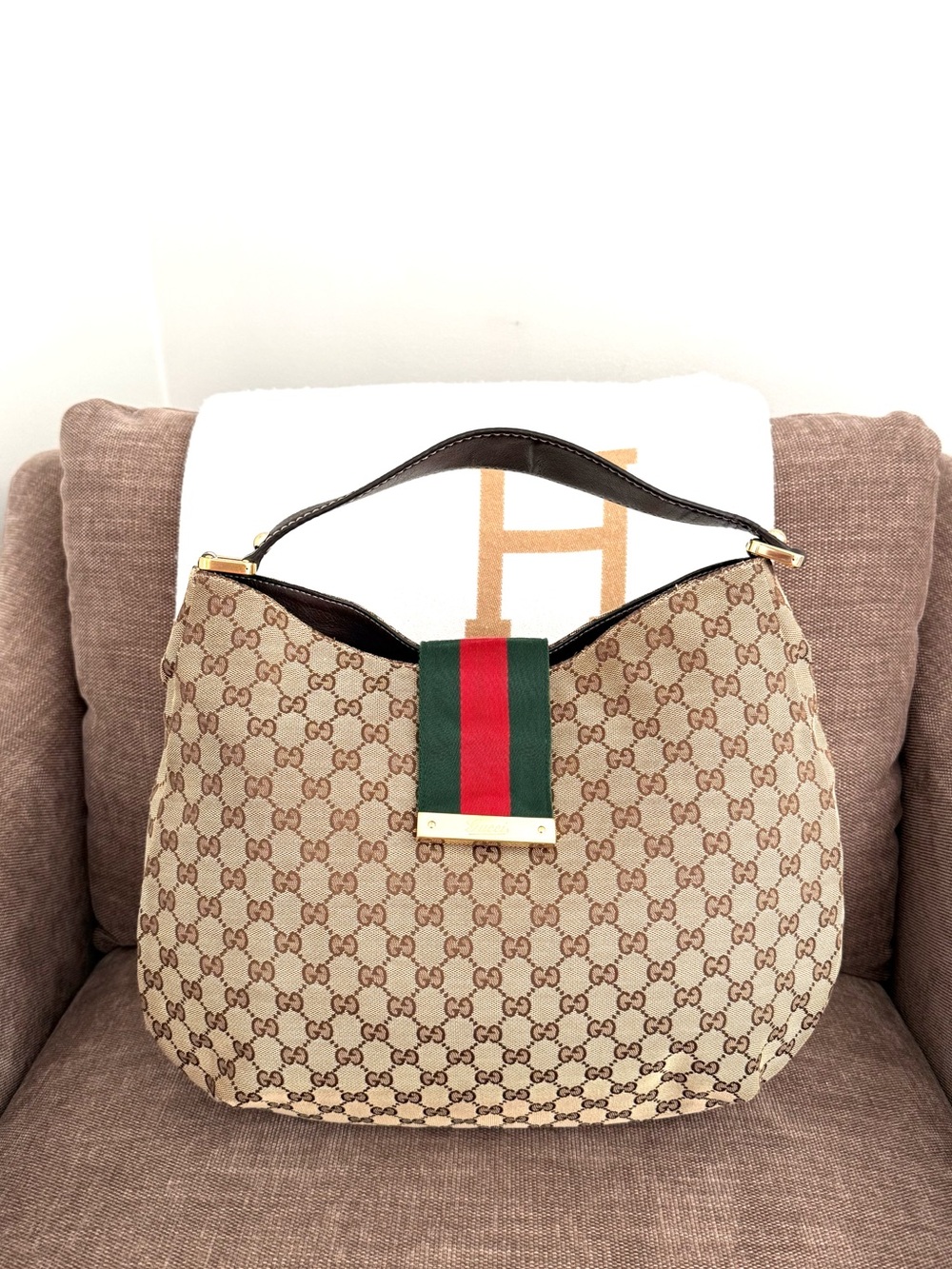 Authentic Gucci brown monogram canvas hobo bag shoulder bag GG brown leather
